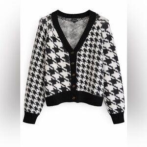 Torrid Black & White Houndstooth V-Neck Button Cardigan